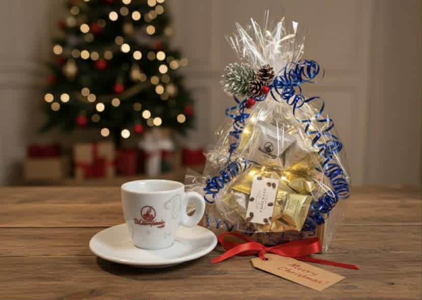 Vánoční balíček Ostro – kvalitní italské kávové kapsle Nespresso kompatibilní, voňavý dárek pod stromeček.